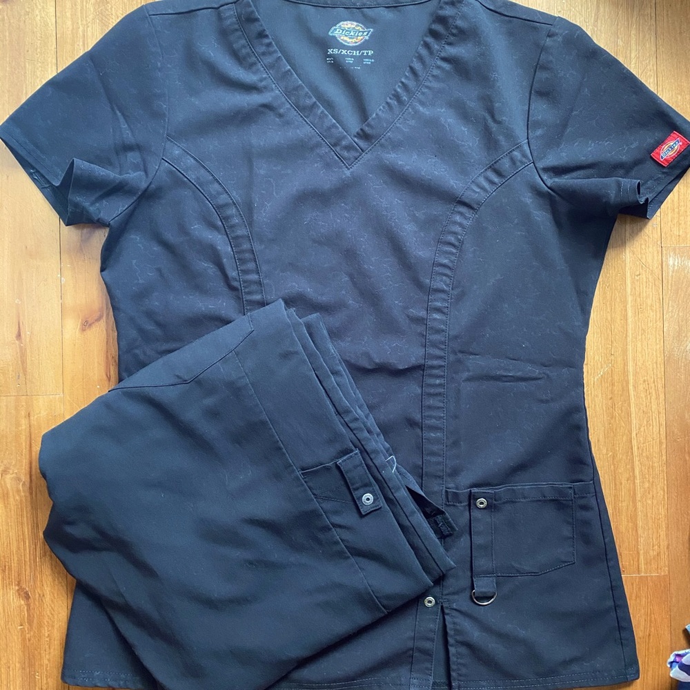 Dickies Black scrubs